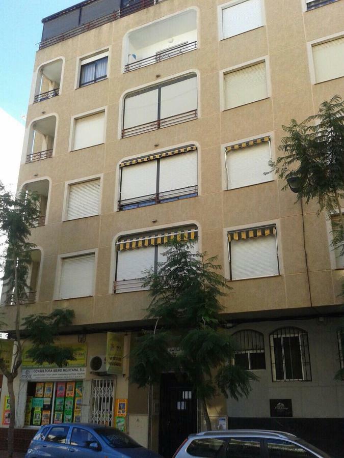 Apartments Atico On Calle Caballero De Rodas Torrevieja Buitenkant foto